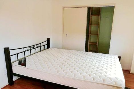 Photo of property in 10 Eugen Place, Bayview, Auckland, 0629