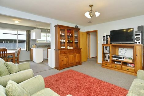 Photo of property in 6 Coates Place, Rangiora, 7400