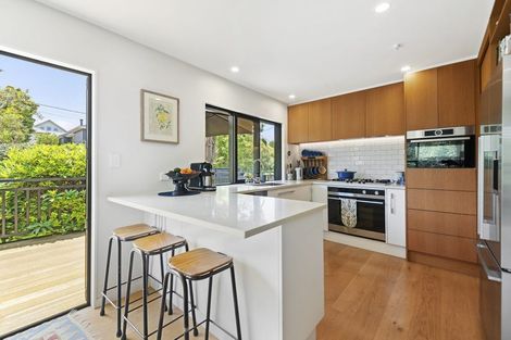 Photo of property in 1/16 Channel View Road, Campbells Bay, Auckland, 0630