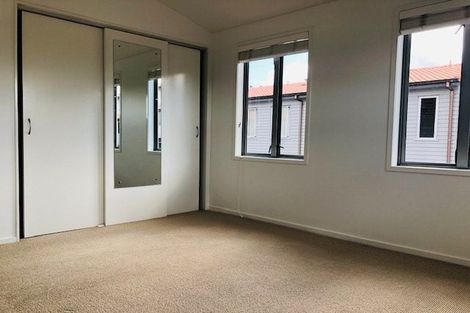 Photo of property in 6s Carlton Gore Road, Grafton, Auckland, 1023