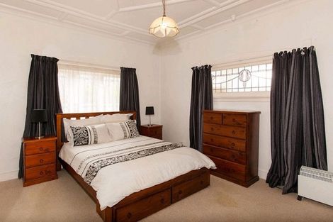 Photo of property in 16 Jasper Avenue, Mount Roskill, Auckland, 1041