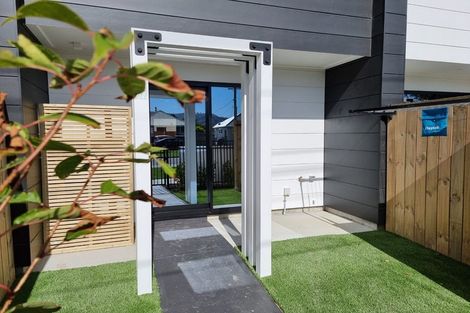 Photo of property in 2/322 Oxford Terrace, Avalon, Lower Hutt, 5011