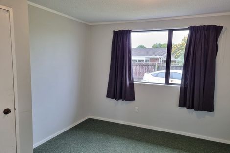 Photo of property in 2/87 Manuroa Road, Takanini, 2112