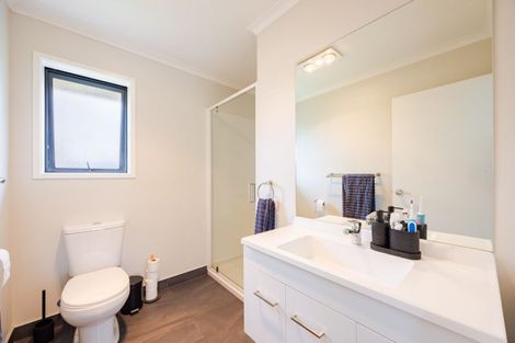 Photo of property in 2 Bibby Street, Waipawa, 4210