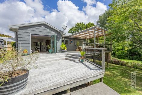 Photo of property in 11 Murray Way, Waimauku, 0812