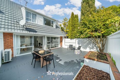 Photo of property in 8b Wai-iti Crescent, Woburn, Lower Hutt, 5010