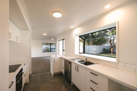 Photo of property in 2 Cypress Way, Levin, 5510