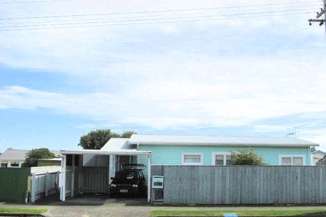 Photo of property in 6a Cambridge Street, Gonville, Wanganui, 4501
