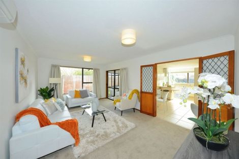 Photo of property in 2/39 Greenock Street, Redwood, Christchurch, 8051