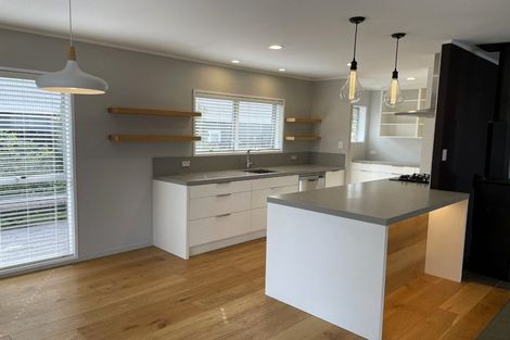 Photo of property in 106 Sturges Road, Henderson, Auckland, 0612