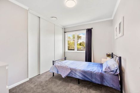 Photo of property in 22 Kaurilands Road, Titirangi, Auckland, 0604