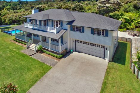 Photo of property in 33 Cochran Road, Oratia, Auckland, 0604