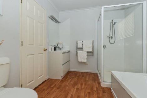 Photo of property in 10 Dorchester Place, Nawton, Hamilton, 3200