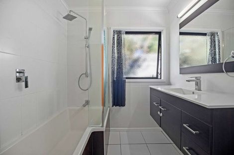 Photo of property in 14b Esmeralda Street, Welcome Bay, Tauranga, 3112