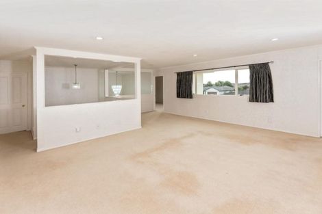 Photo of property in 22 Attymon Lane, East Tamaki, Auckland, 2016