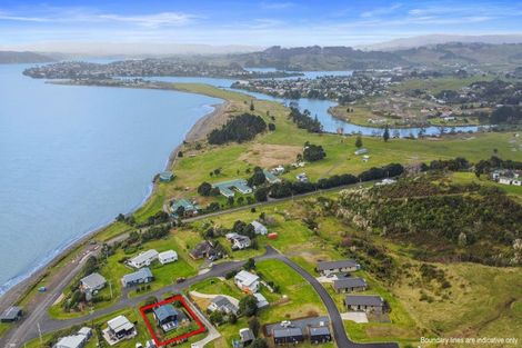 Photo of property in 8 Wainamu Road, Raglan, 3297