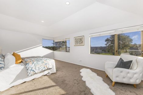 Photo of property in 13 Reynard Terrace, Conifer Grove, Takanini, 2112
