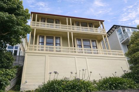 Photo of property in 1/18 Clifton Terrace, Kelburn, Wellington, 6012