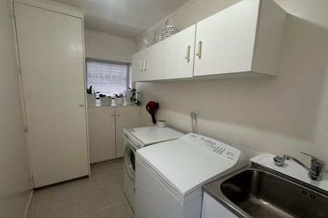 Photo of property in 31 Arkles Strand, Arkles Bay, Whangaparaoa, 0932