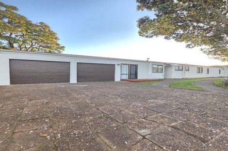 Photo of property in 14 Waimana Road, Conifer Grove, Takanini, 2112