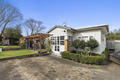 Photo of property in 117 Forest Lake Road, Forest Lake, Hamilton, 3200