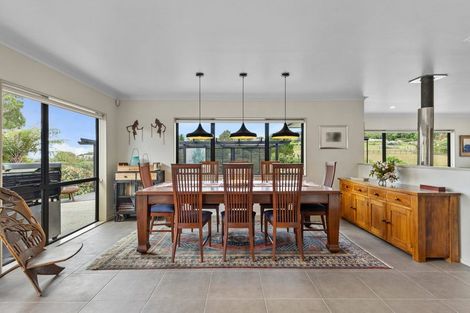 Photo of property in 71 Kaipara Road, Papakura, 2582