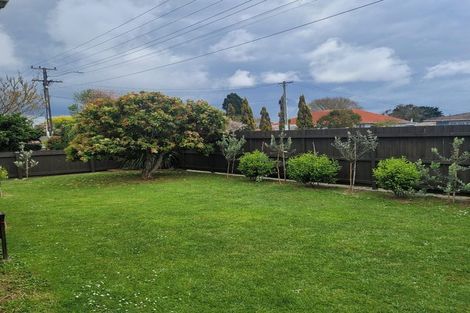 Photo of property in 1/47 Clevedon Road, Papakura, 2110