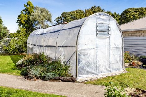 Photo of property in 51 Dixon Avenue, Hawera, 4610