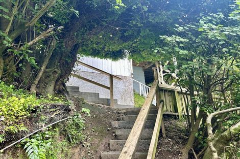 Photo of property in 33 Verviers Street, Karori, Wellington, 6012