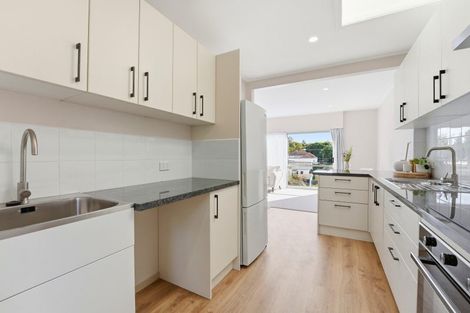 Photo of property in 73b Great North Road, Saint Johns Hill, Whanganui, 4501