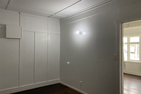 Photo of property in 18 Shoal Bay Road, Devonport, Auckland, 0624