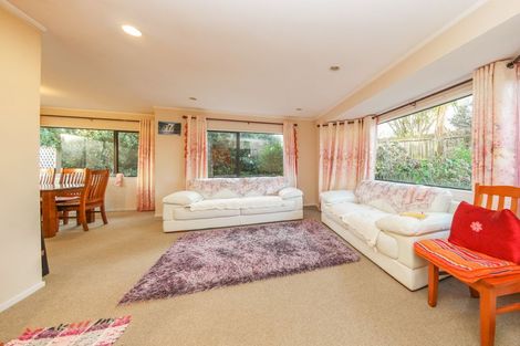 Photo of property in 11 Chiania Place, Somerville, Auckland, 2014