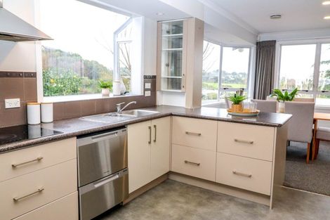 Photo of property in 208 Waikiekie Road, Thames, 3500