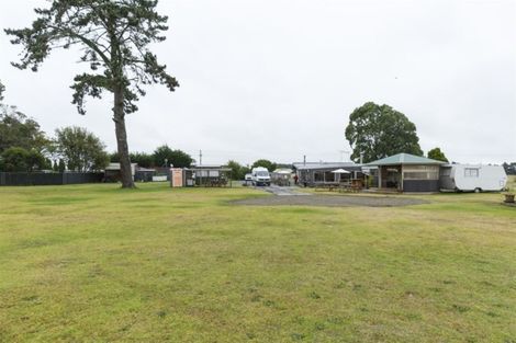 Photo of property in 63 Rangiotu Road, Himatangi, Palmerston North, 4477
