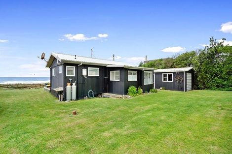 Photo of property in 17 Pukehina Parade, Pukehina, 3189