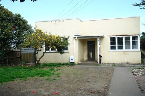 Photo of property in 191 Egmont Street, Patea, 4520