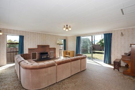 Photo of property in 71 Thames Street, Rongotea, 4476