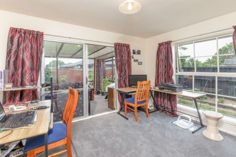 Photo of property in 14 Ramore Place, Redwood, Christchurch, 8051
