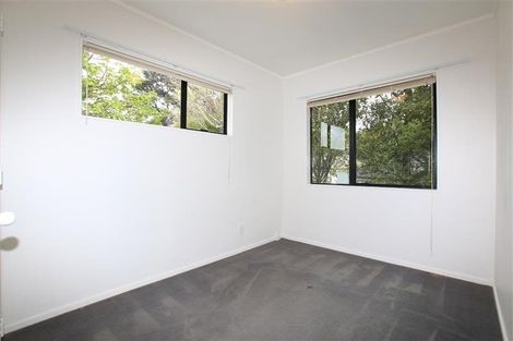 Photo of property in 2/23 Heathglen Place, Bayview, Auckland, 0629