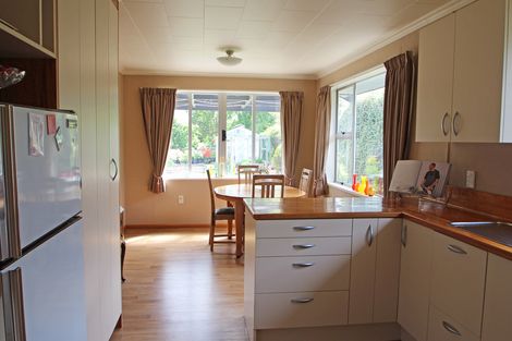 Photo of property in 17 Whitestone Crescent, Weston, Oamaru, 9401