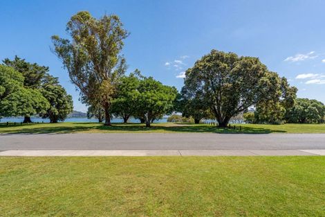 Photo of property in 75 Robinson Road, Whitianga, 3510