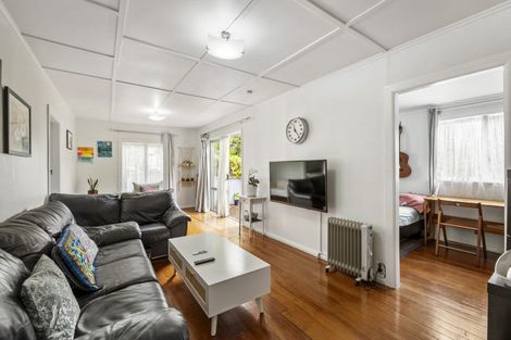 Photo of property in 8 Huxley Place, Glen Innes, Auckland, 1072