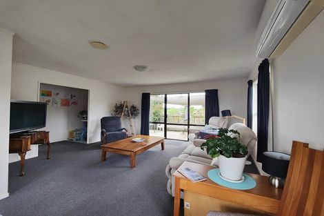 Photo of property in 103 Aviemore Drive, Highland Park, Auckland, 2010