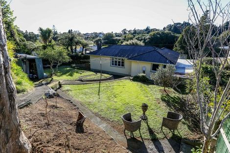 Photo of property in 128 Huatoki Street, Frankleigh Park, New Plymouth, 4310