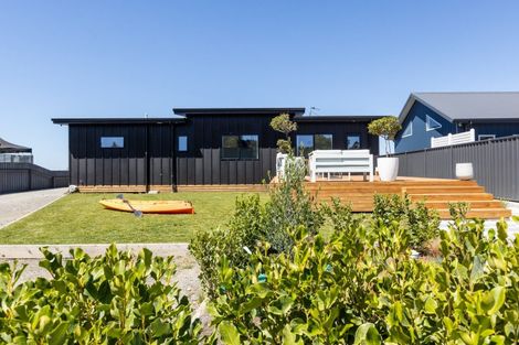 Photo of property in 176 Whirinaki Road, Eskdale, Napier, 4182