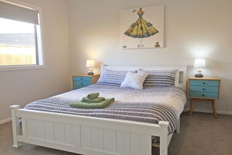 Photo of property in 18 Tarata Grove, Lansdowne, Masterton, 5810