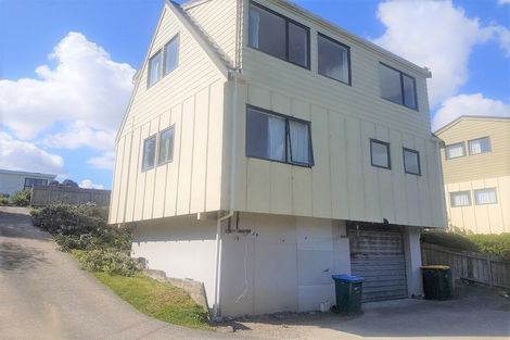 Photo of property in 6 Morere Street, Titahi Bay, Porirua, 5022