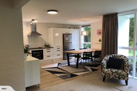 Photo of property in 141 Churton Drive, Churton Park, Wellington, 6037