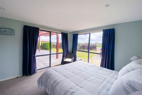Photo of property in 103 Cashmere Bay Road, Moana, 7875