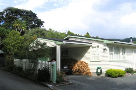 Photo of property in 22 Freemans Way, Pinehaven, Upper Hutt, 5019